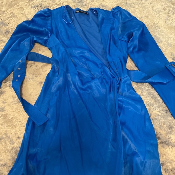 Blue Zara wrap front dress with belt. Size medium - Picture 3 of 5